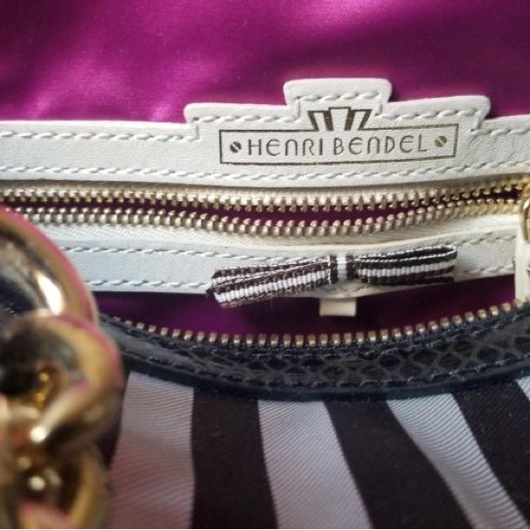 Hebri Bendel bowler bag. Classic black and white stripes fuscia pink lining - Picture 2 of 3